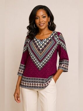 PINK OWL Geometric Tribal Blouse
Multicolor 3/4 Sleeve Scoop Neck Top size M